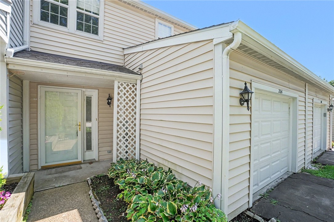 204 Carla Dr — photo 1