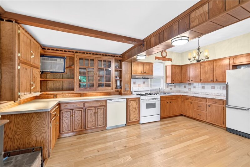 2980 Ruthwood Ave — photo 8