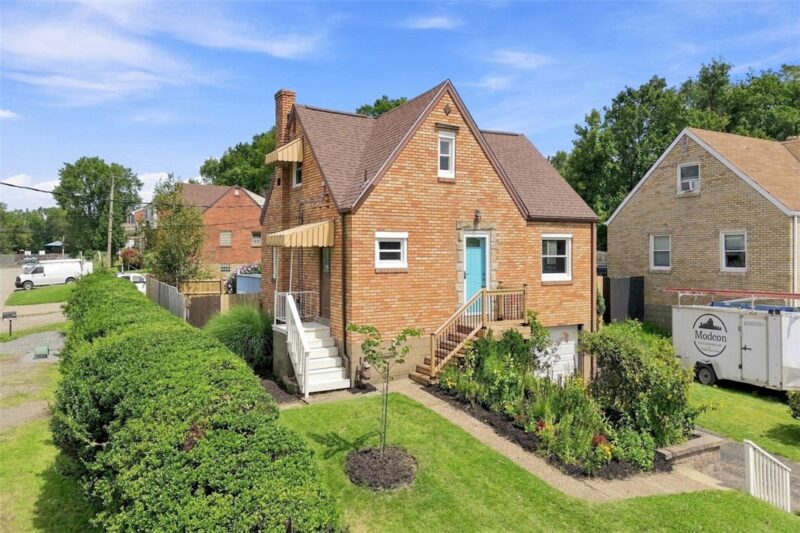 144 Enger Ave — photo 2