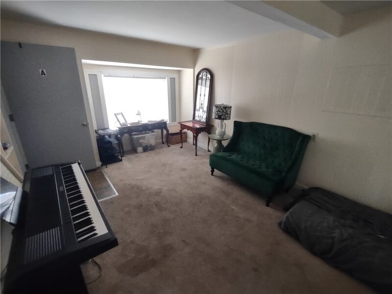 404 Hillside Ave — photo 2