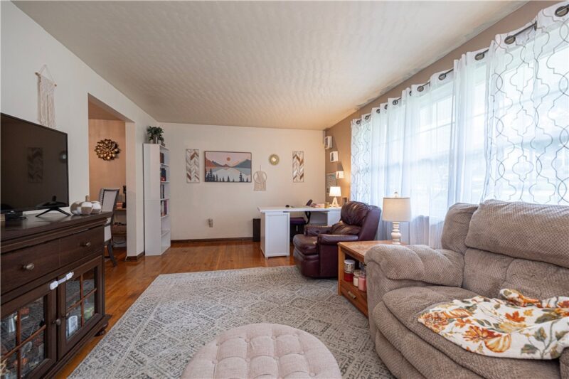 115 Saint Andrews Cir — photo 3
