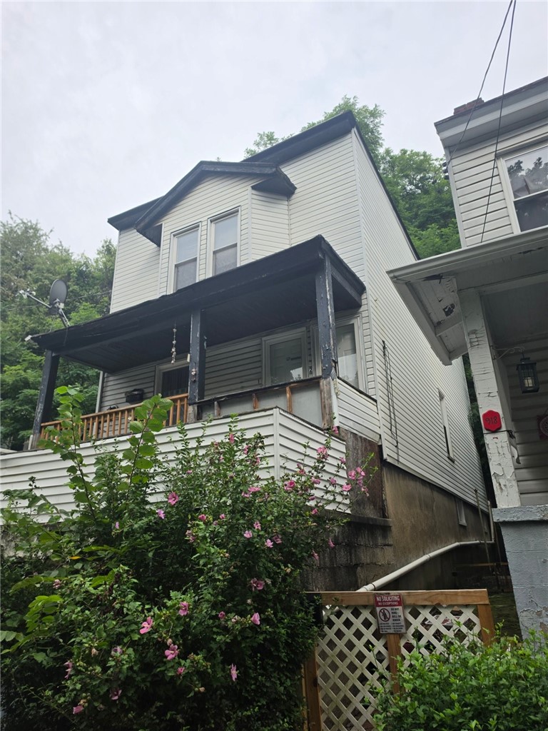 920 Rothpletz St — photo 1