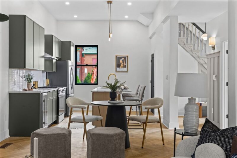2037 forbes ave — photo 3