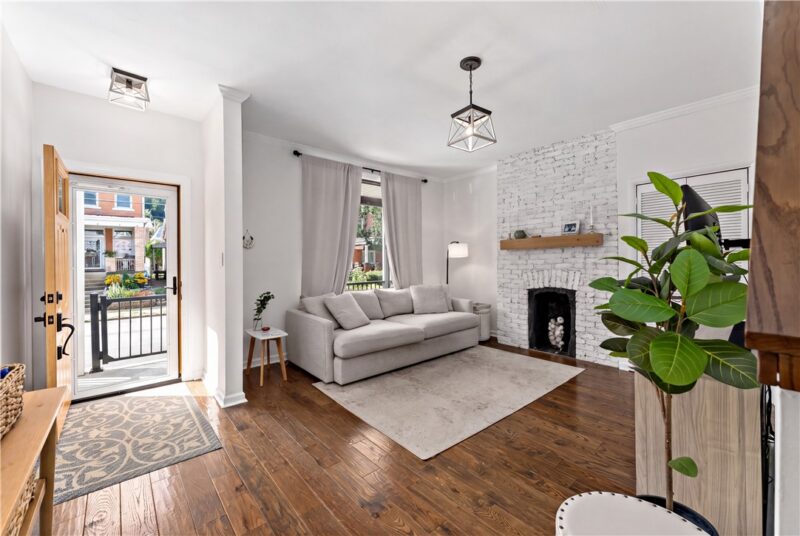1210 Chislett St — photo 4