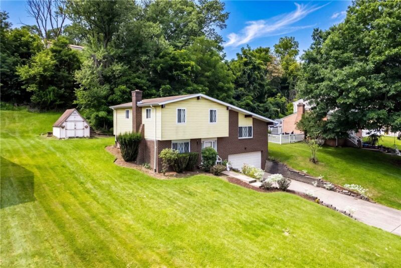1081 Old Post Rd — photo 2