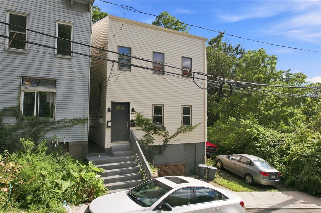 104 Solar St — photo 1