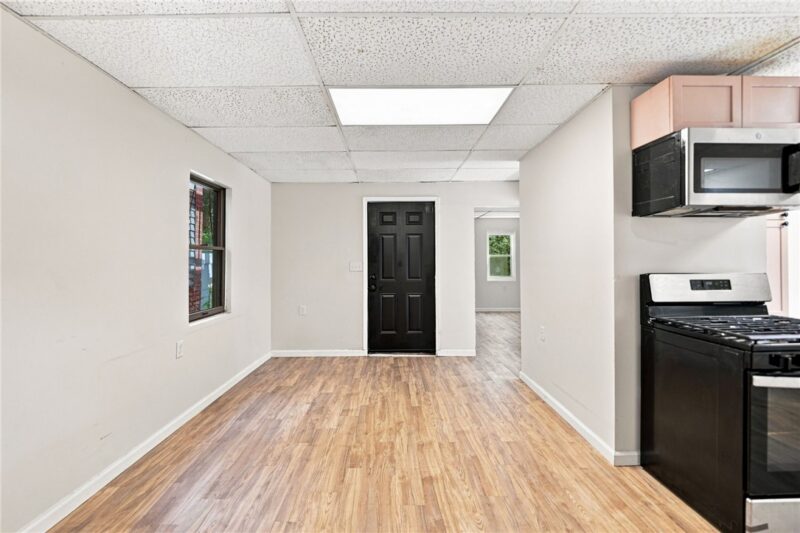 104 Solar St — photo 6