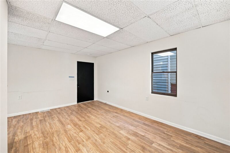 104 Solar St — photo 7