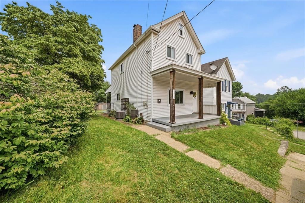 237 Mary STREET — photo 1