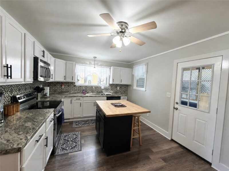 751 Freeport Rd — photo 4