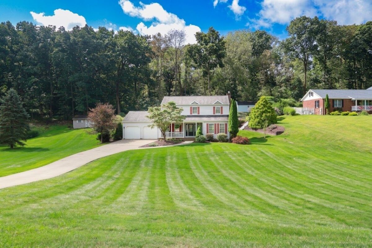 118 Woodland DRIVE — photo 1