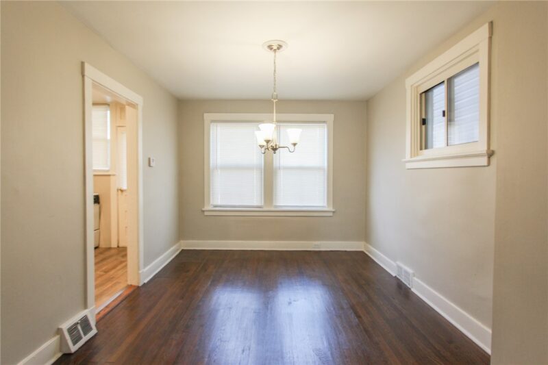 323 Main St — photo 7