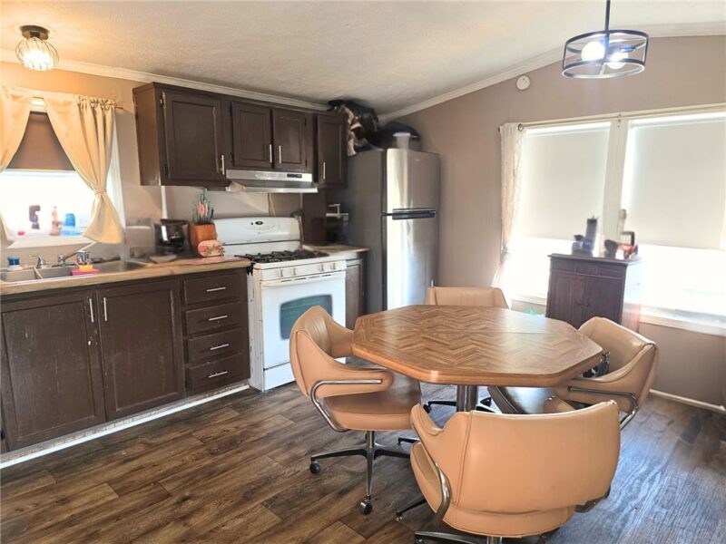 516 Hill St — photo 4
