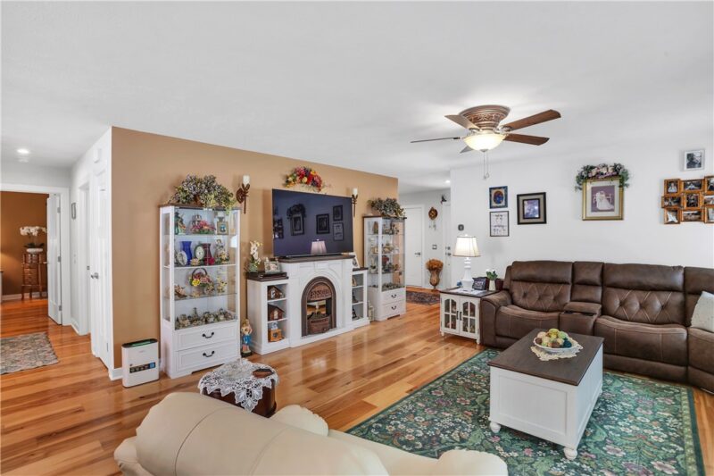 153 Olivia Dr. — photo 8