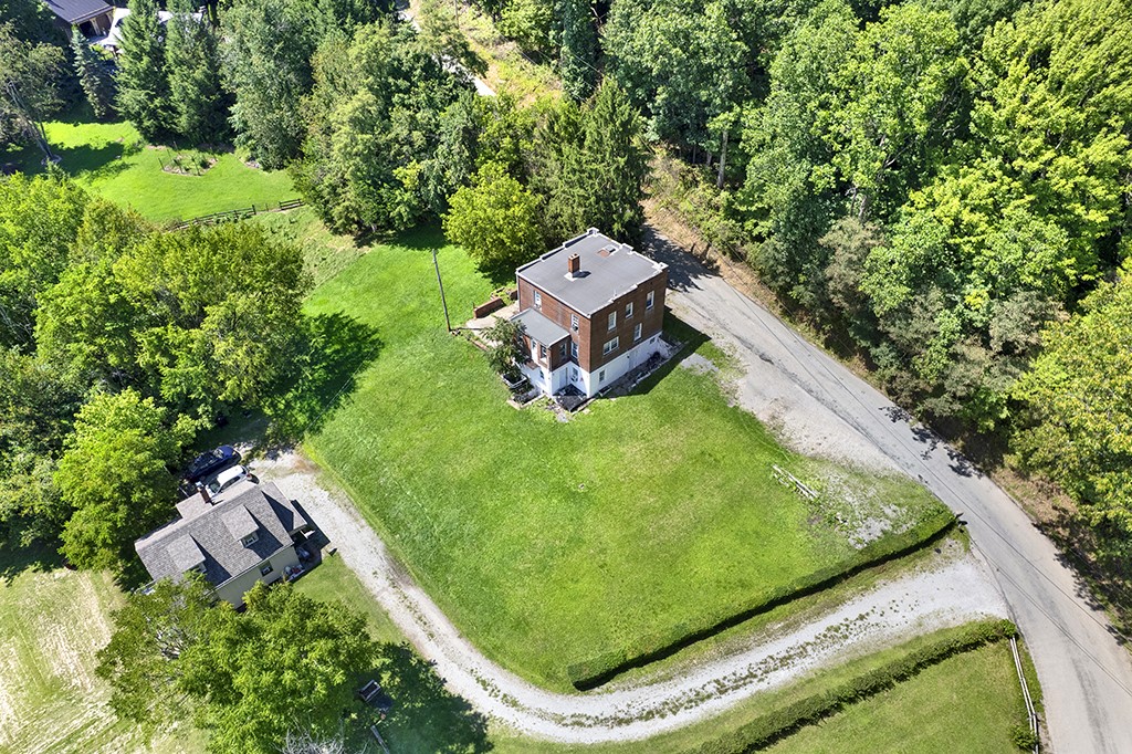 140 Smartnick Rd — photo 1