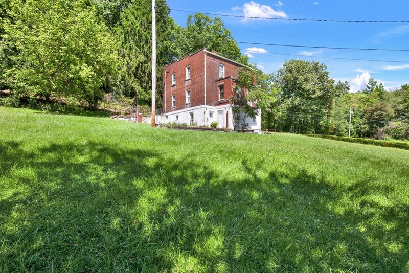 140 Smartnick Rd — photo 4