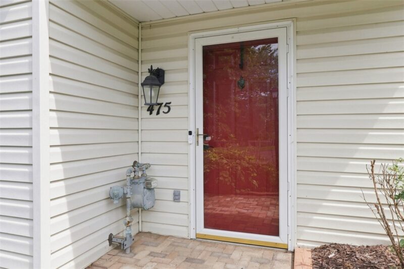475 Cherryhill Dr — photo 4