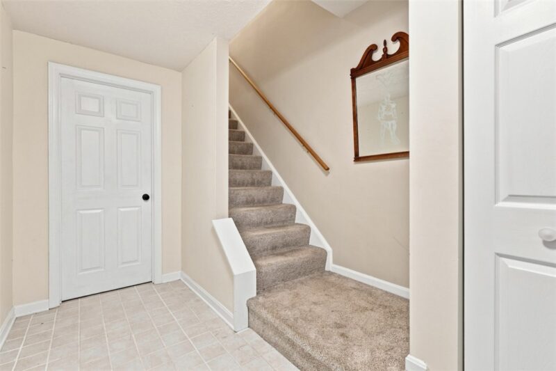 475 Cherryhill Dr — photo 6