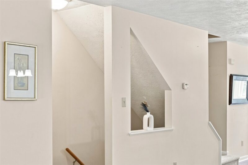 475 Cherryhill Dr — photo 7