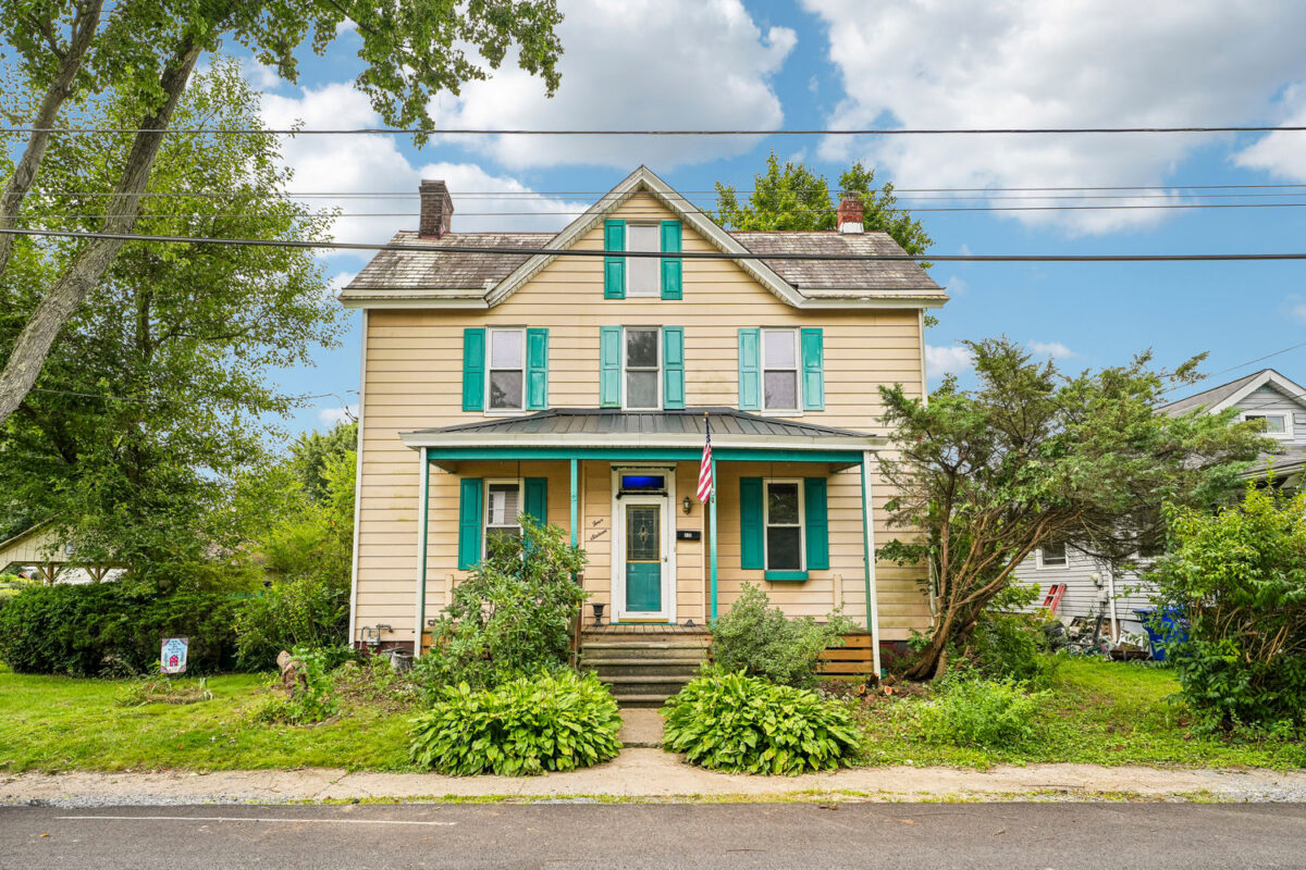 416 E New Castle STREET — photo 1