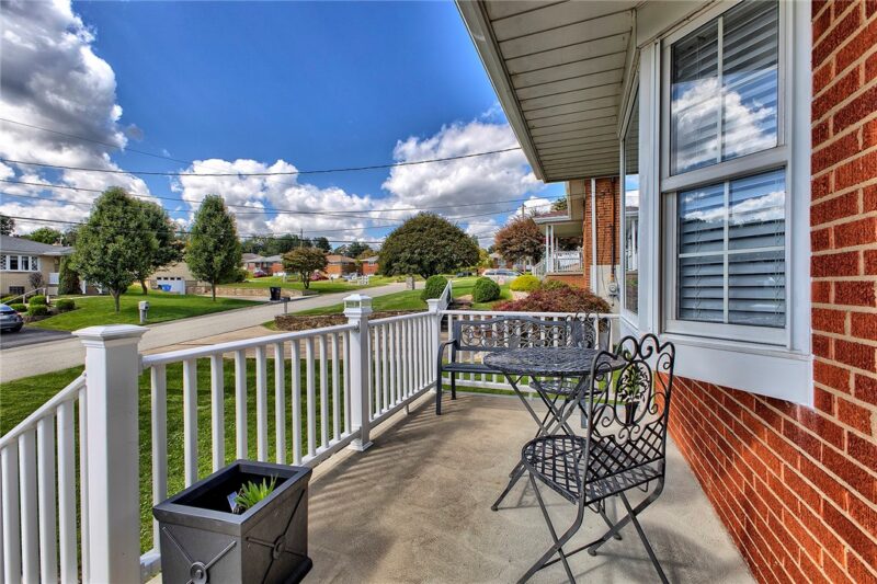 305 Donna Dr — photo 3