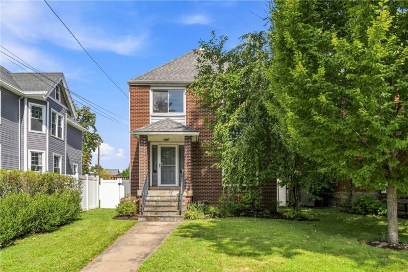 113 Biddle Ave