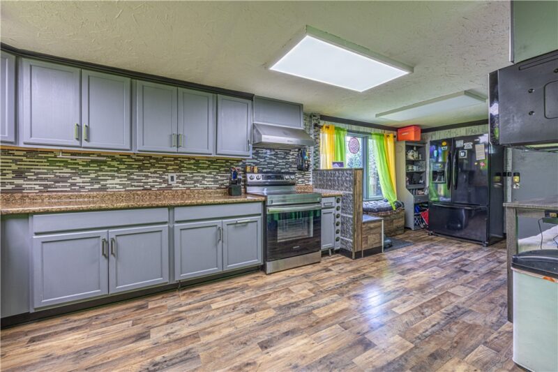 111 Dry Knob Rd — photo 4