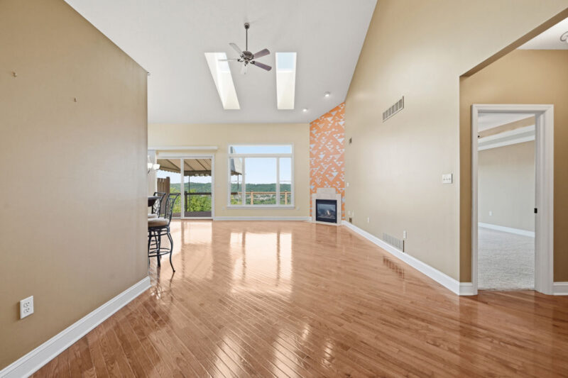 1571 Staunton Drive — photo 8