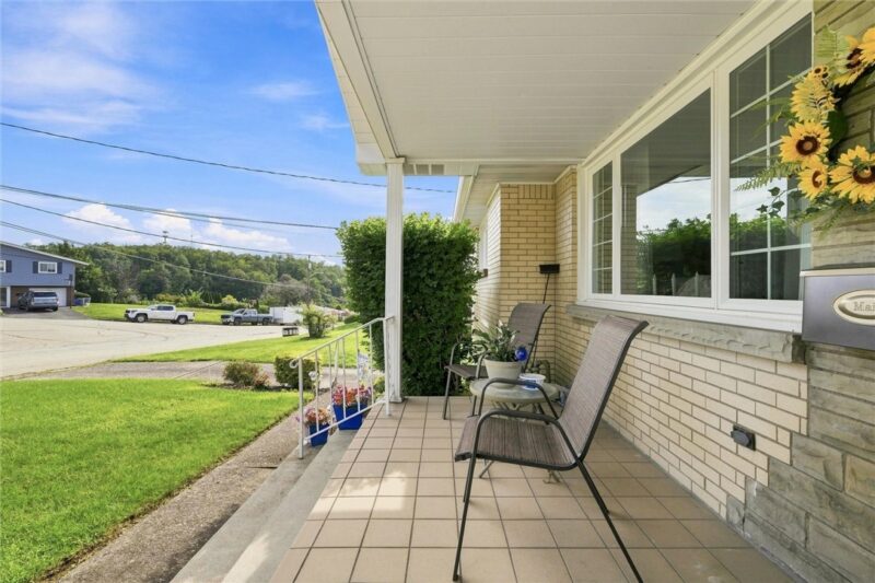 29 Jackson Dr — photo 3