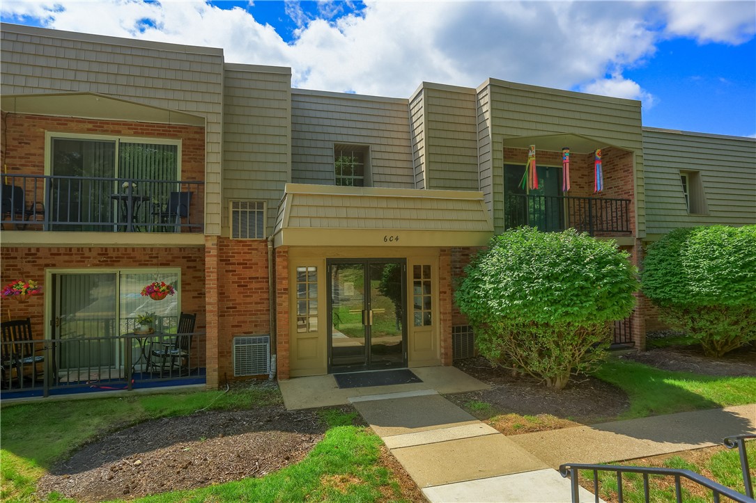 604 Calais Drive 1103 — photo 1