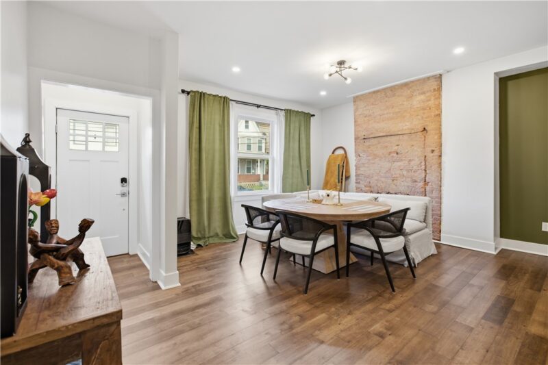 710 N Beatty St — photo 4