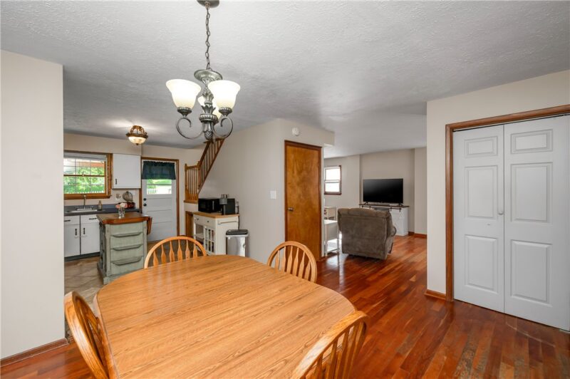 743 Spring St — photo 3