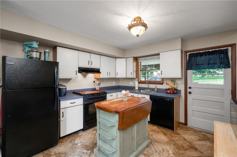 743 Spring St — photo 4