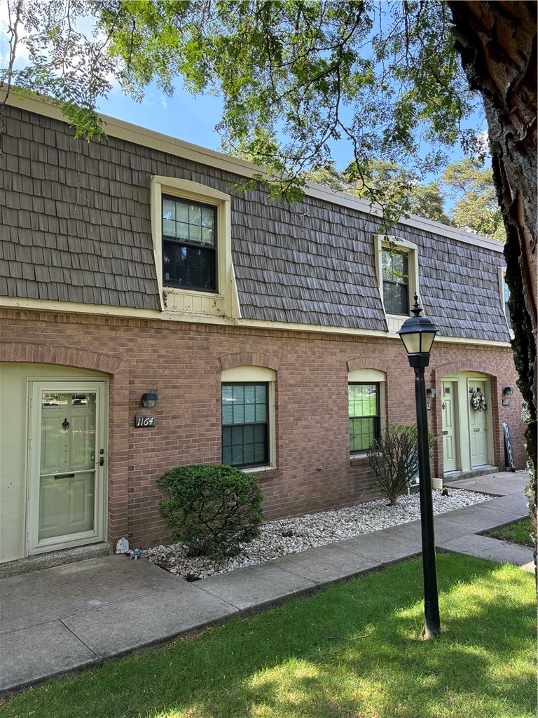 1164 Pennsbury Blvd — photo 2