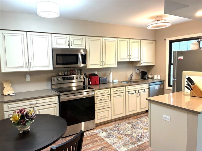 1164 Pennsbury Blvd — photo 5