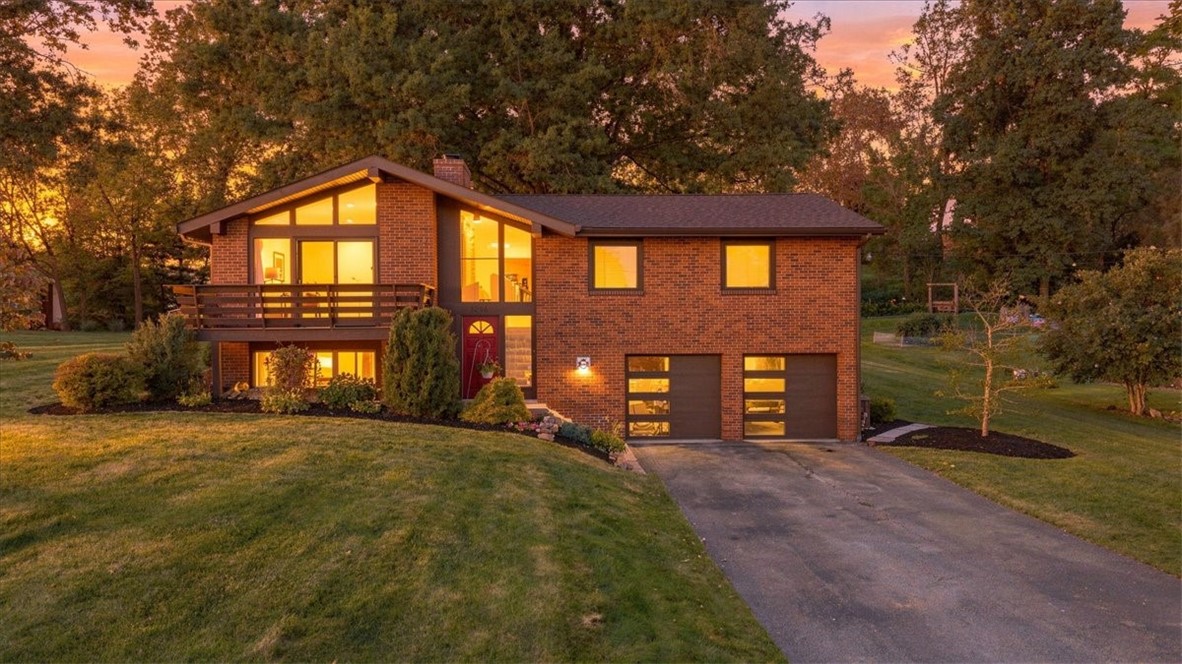 1216 Applewood Dr — photo 1