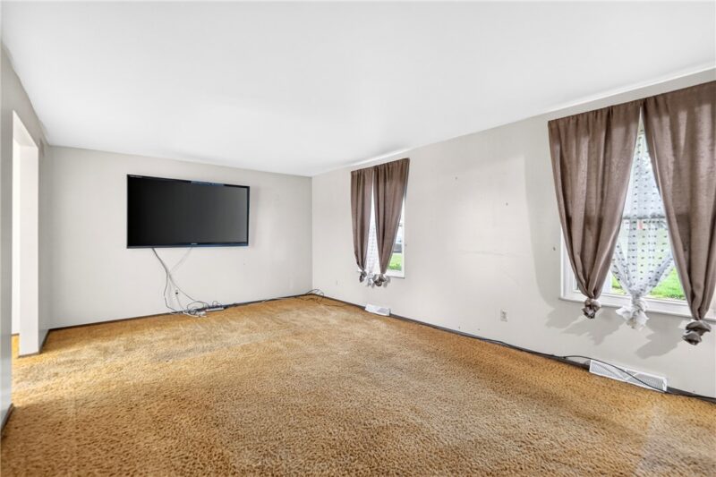 214 Highlander Heights Dr — photo 8