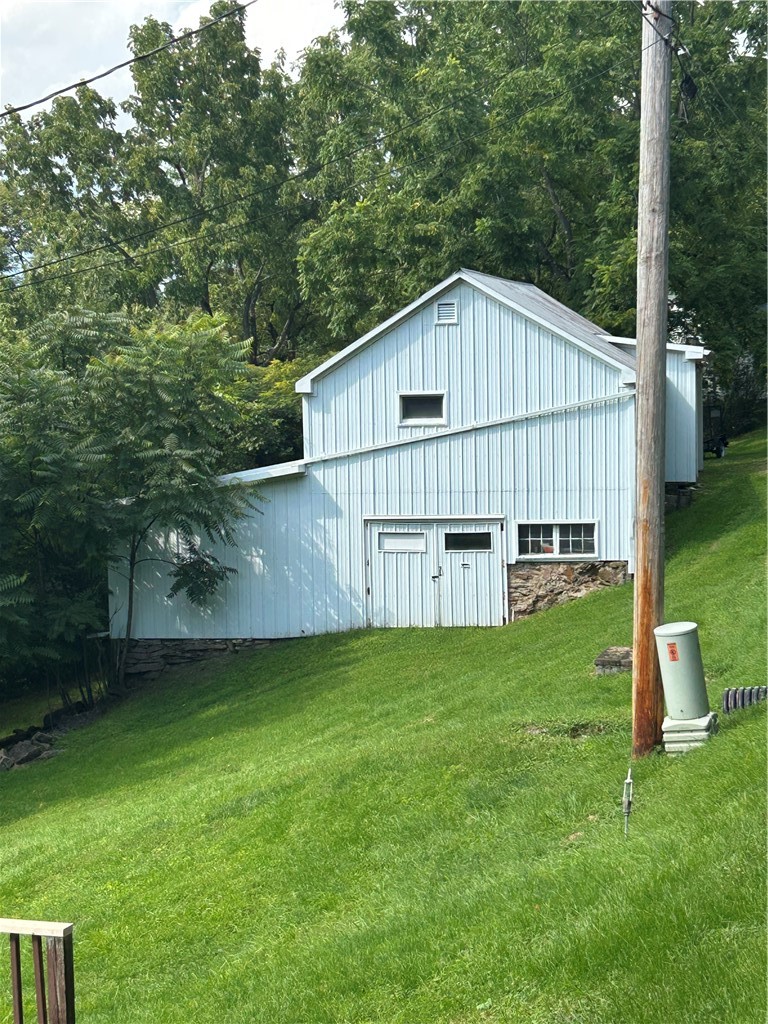 337 Kinder Rd — photo 2