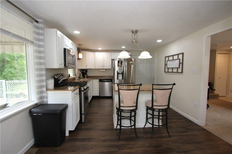 706 East Drive — photo 2