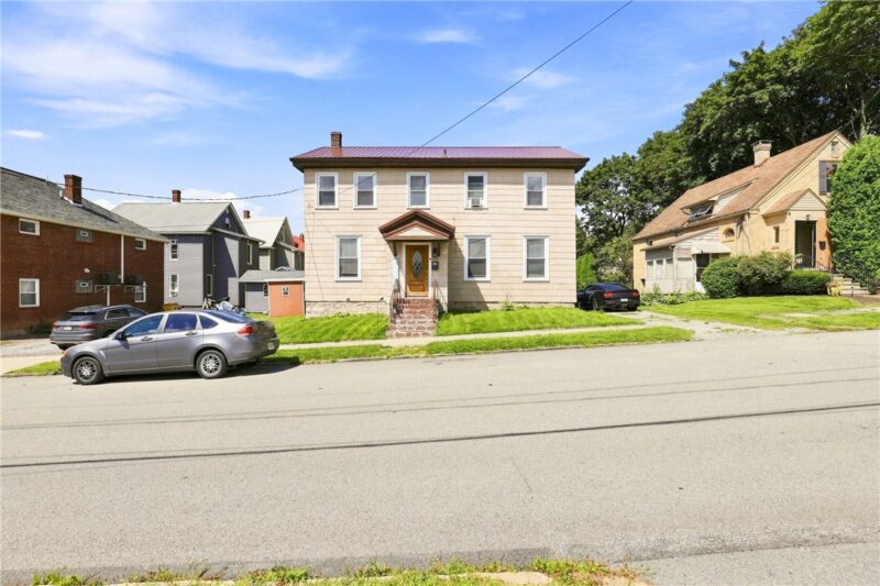 256 W Fairview Street — photo 3