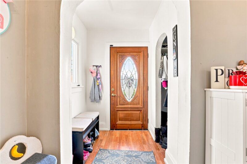 256 W Fairview Street — photo 6