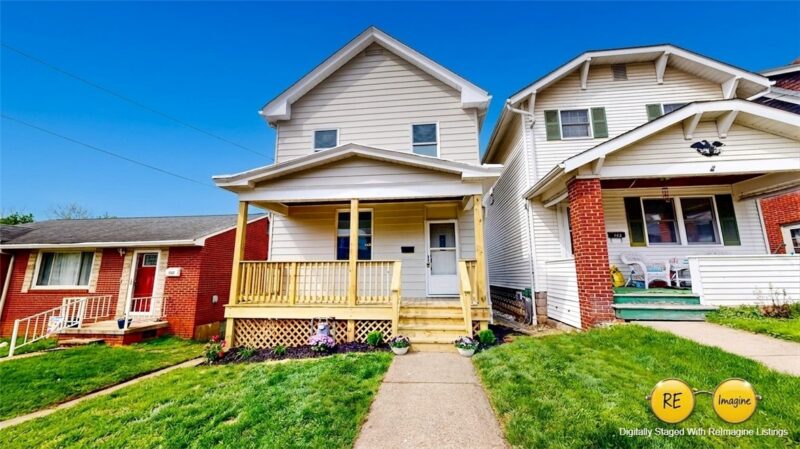 121 Sampson Ave — photo 2