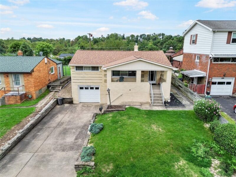 320 Livingston Rd — photo 2