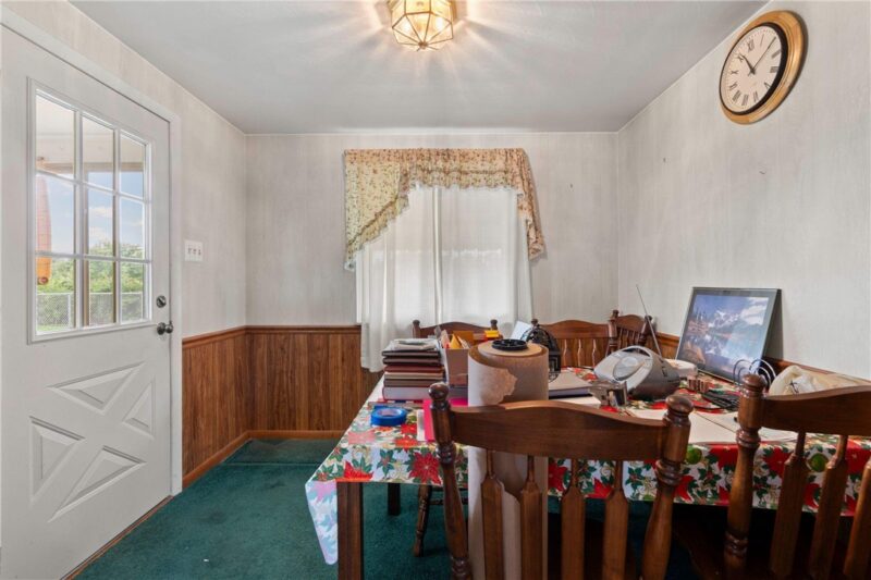 320 Livingston Rd — photo 6