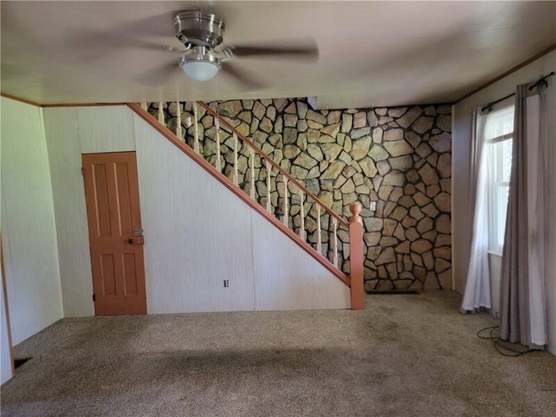 214 Perry St — photo 7