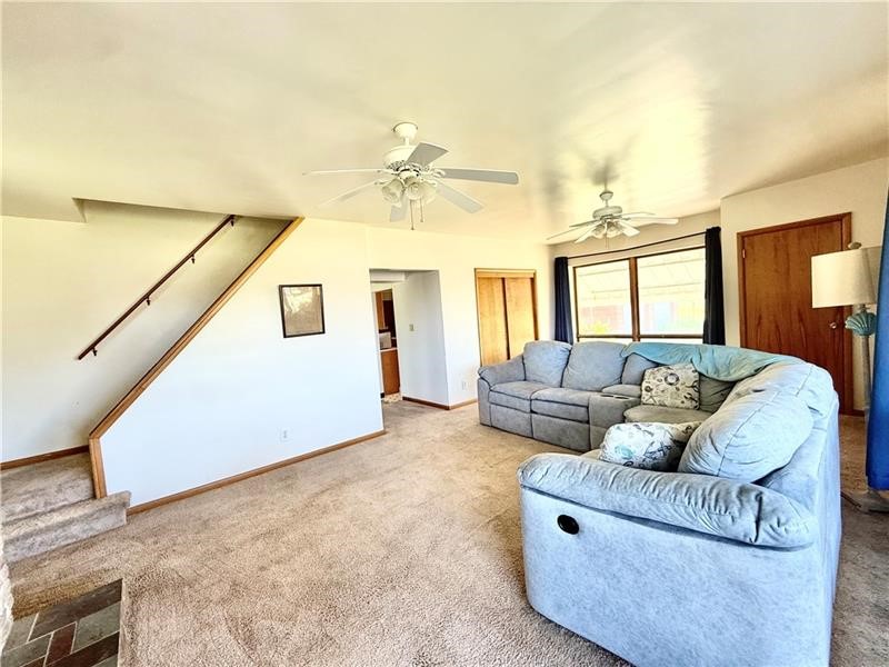 320 N Cascade St — photo 3