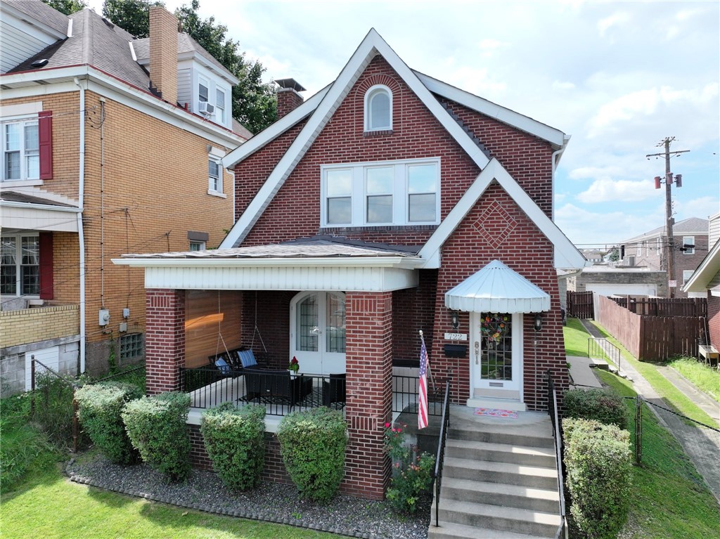 722 Bellaire Ave — photo 1