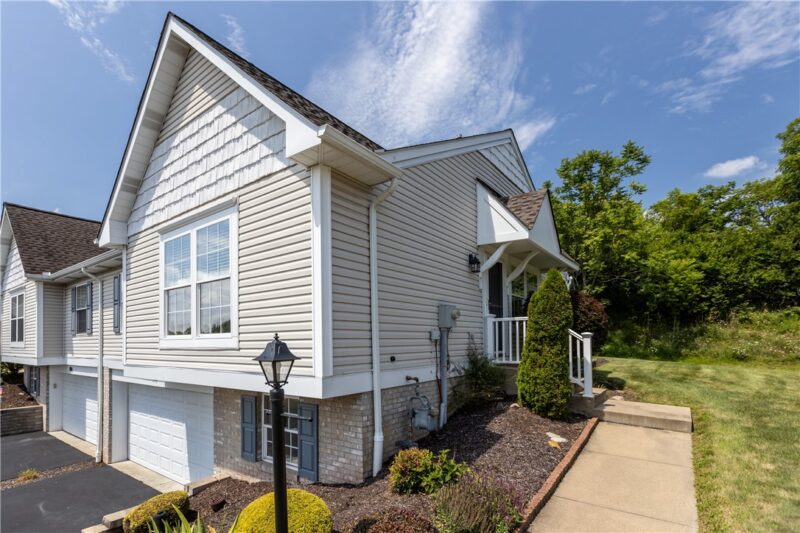144 Sedeca Dr — photo 2