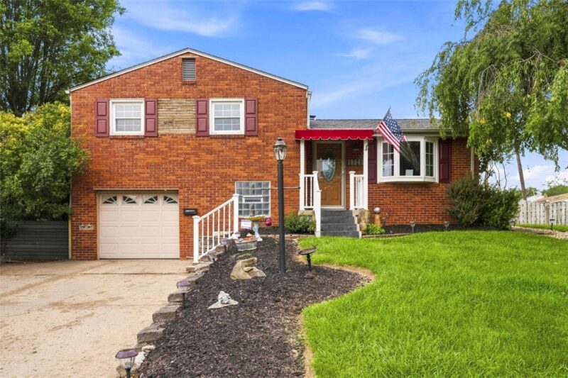 1729 Beryl Dr — photo 2