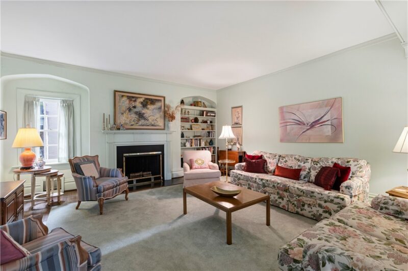 540 N Maple Ave — photo 2